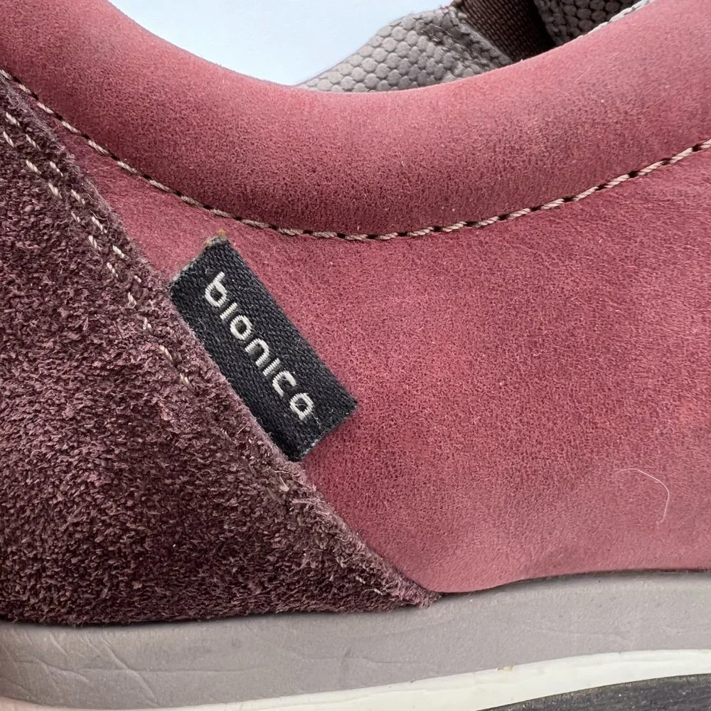 Bionica Talma‎ Red/Maroon Leather Slip-On Sneakers Size 8